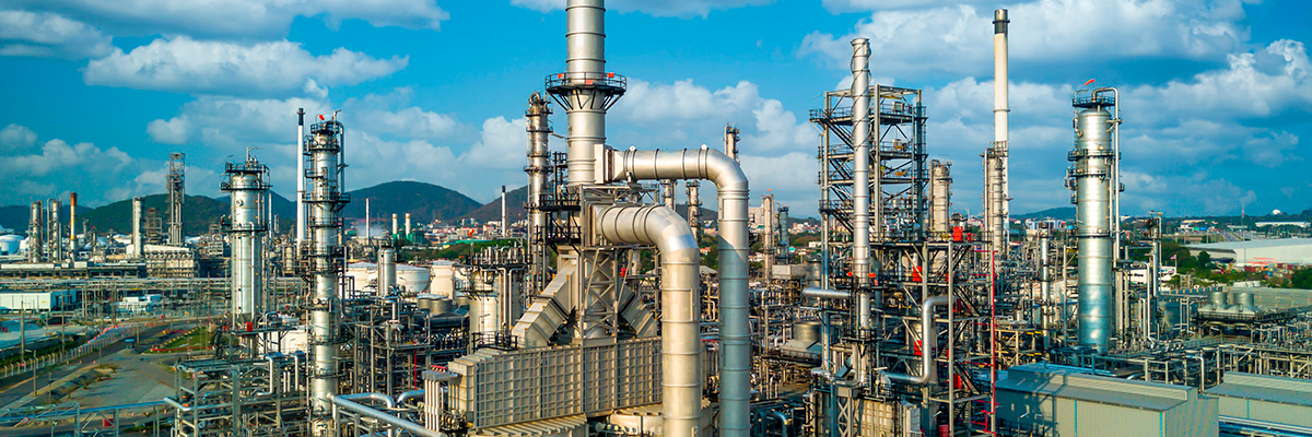 oil-and-gas-refinery-plant-form-industry-zone-aer-2026-01-06-11-07-00-utc
